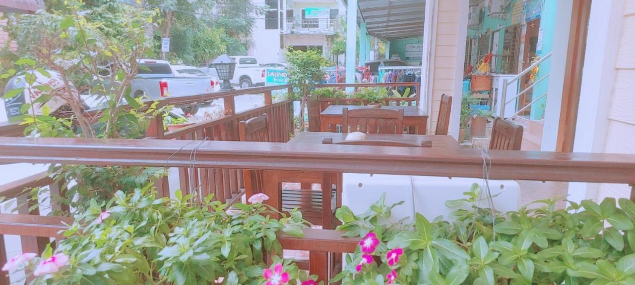 Ainny Residence Patong Buitenkant foto